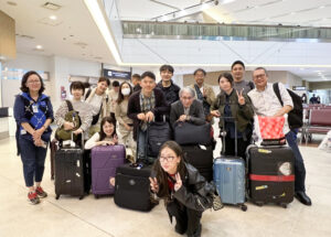 チンギスハーン国際空港到着　集合写真